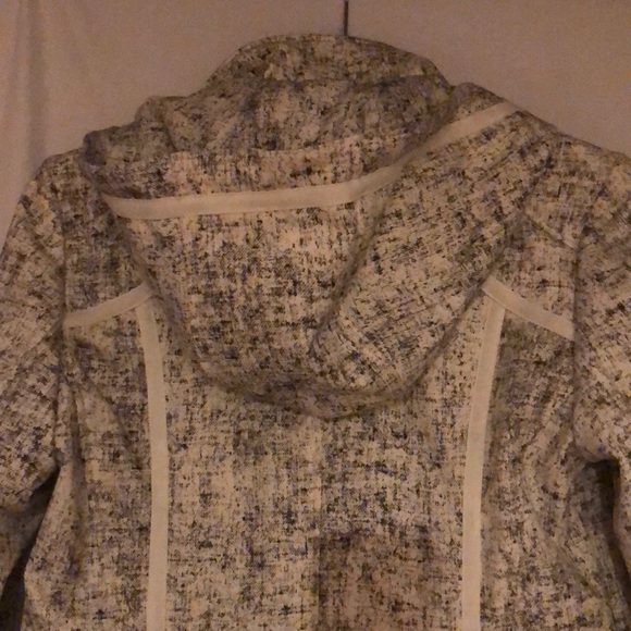 Womens jacket - Picture 3 of 3